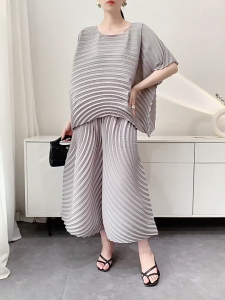 KESHANGYI Premium Striped Pleated Womens Two Pieces Set Crew Neck Top Wide Leg Pants Casual Minimalist Street Fashion