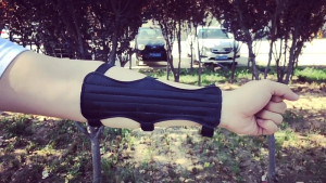 Bộ Giáp Tay và Giáp Ngón - Phụ Kiện Bảo Vệ Tay khi Chơi Cung Tên