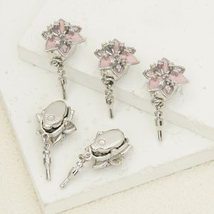 หัวเข็มขัดรูปดอกไม้หกชิ้น 14K สีทองแดง ติดเพชรเทียม เข็มขัดแบบหัวเข็มขัด ติดหู สร้อยข้อมือ DIY เครื่องประดับ