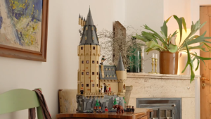 LEGO HARRY POTTER 76454 Đồ Chơi Lắp Ráp Lâu Đài Hogwarts: Tòa Tháp Chính (2135 chi tiết)