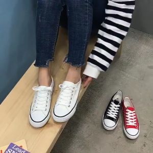 จัดส่งจากประเทศไทย รองเท้าผ้าใบแฟชั่นสตรีสไตล์เกาหลี รองเท้าผ้าใบนักเรียนที่ทนทานต่อการสึกหรอและกันลื่น