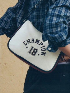 Champion | Retro Shoulder/Crossbody Bag