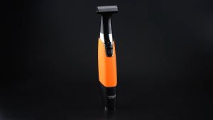 Kemei KM-1910 Waterproof Body Dog Shaver For Grooming Electric Rechargeable Pet Clipper Cat Cutter Adjustable LED Display Dog Shaver Type C Charger