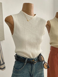 French Ice Silk Knitted Vest Female Outwear 2024 Summer New Arrival Silm Slim Looking Easiest for Match Inner Match Sleeveless Tops