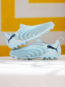 PUMA | Youth Artificial Grass Short Studs Football Boots