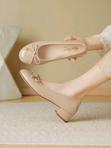 Reemoor | Bowed Square Toe Chunky Heeled Flat 1 Shoes