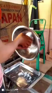 COCONUT GRATER STAINLESS BLADE AND BASIN COPPER MOTOR WITH TABLE TOP STAND RED/ KAYURAN NG NIYOG