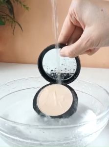 แป้งพัฟออร่า 1ชนิ้นตลับจริง แป้งพัฟน้ำผึ้งทองคำคลอลาเจ้น Aura สินค้าใหม่ ครบทุกเบอร์ แป้งกันน้ำ แป้งกันแดด แป้งกันเหงื่อ ส่งด่วนทุกวัน แป้งคลอลาเจ้นทองคำ