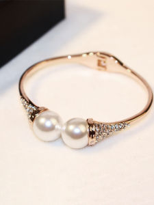 New Pearl Bracelet & Women's Fashion Jewelry: Open Hand Chain, Simple Personality & Versatile Small Accessory