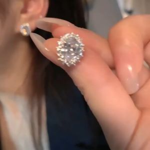 S925 Dove egg design temperament earrings elegant stud earrings 鸽子蛋气质耳环女小众设计感耳钉
