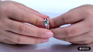 Huitan Stackable Women Silver Color Ring Inlaid Shiny Green Cubic Zirconia Elegant Party Daily Fashion Versatile Slim Jewelry