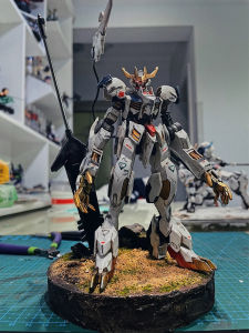 Bandai MG Unicorn Free Red Heretic Assault Assembly Model Kit Bafuroris High Quality Plastic Parts for Collectors And Fans