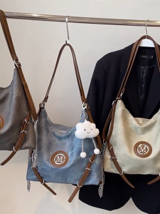 Túi xách nữ đeo kiểu balo đi chơi đi học đi làm tiện lợi mác M tròn kèm charm mây dễ thươg Thanhthushop68 050
