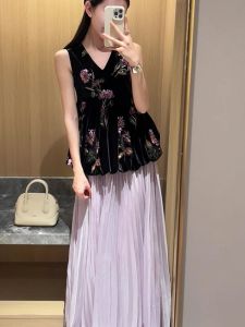 New Chinese Style Floral Embroidery Vest And Skirt Set V-Neck Sleeveless Pleated Half-Length Two-Piece Summer Fashion Ensemble