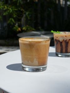 Minimalist Wide Mouth Glass Dirty Coffee Cup Ice Latte American Milk Cup Cold Extract Australian White Classical Cup 260ml