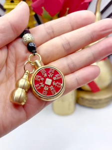 已开光 招财 钥匙圈 Brass mountain ghost money keychain pendant bag key ring hand-woven rope copper gourd accessory黄铜山鬼钱转转钥匙扣挂件包包男女通用钥匙圈手工编绳铜葫芦配饰