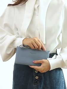 Multifunctional Ladies Handbag & Touch Screen Mobile Phone Bag: Fashion & Functionality