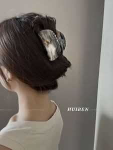 คลิปหนีบผมทรงฉลามสไตล์เกาหลี คลิปหนีบผม Acetate สำหรับผู้หญิง ทรงหางม้า ดีไซน์เก๋ไก๋ไม่ซ้ำใคร สไตล์ศิลปะ หน้าร้อน 2024