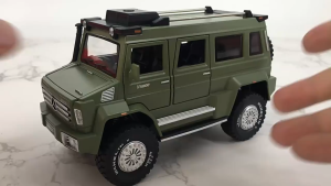 ของเล่นเด็ก รถเหล็กโมเดล รถเบนซ์ UNIMOG U5000 1:24  METAL DIE CAST MODEL NO.M929Q