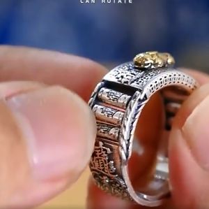 【MODOMOMA】 Pixiu Fengshui Mantra Rings Men Women Couples Accessories Lucky Money Charm Titanium Steel Adjustable Gold Plated 360°Rotatable Original Vintage Fashion Rings for Couple A303