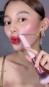 Butterfly Kisses Soft Rose Luminous Powder Blush with FREE Cheek Brush