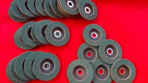 Nhám Xếp Đánh Bóng Inox A60 100mm 72 lá