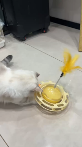 PS-1281 ของเล่นแมวหมุนได้ หลายสี มีกระดิ่ง ช่วยให้แมวเพลิดเพลิน ออกกำลังกาย แก้เครียด พร้อมส่งทันที 😝🐾