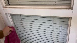 ผ้าม่านไม่ทอแบบมีกาวในตัวมู่ลี่ม่านบังแดดแบบไม่เจาะรูไม่ทอม่านบังแดดหน้าต่างสำนักงานฉนวนกันความร้อน