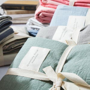 Kiss Dear | Washed Cotton Bedsheet INS Style
