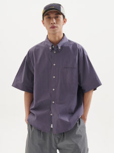 เสื้อเชิ้ตแขนสั้นทรงหลวมสไตล์ย้อนยุคฤดูร้อน BUTTBILL สำหรับผู้ชาย คู่รัก ทรงหลวม ทรงหลวม คอกลม แขนสั้น สีพื้น