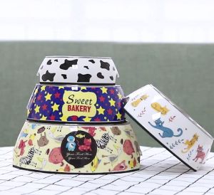 ชามอาหารสแตนเลส ชามอาหารสัตว์เลี้ยง ชามหมา ชามแมว มีขอบยางกันลื่น ถอดออกได้ ลานยน่ารักสีสันสดใส วัสดุแข็งแรงทนทานปลอดภัย