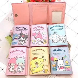 Dompet Pendek Kartun Sanrio Kuromi Cinnamoroll My Melody Hello Kitty Untuk Pelajar Kanak Kanak Comel Tiga Lipatan Banyak Slot Kad PU WalletSanrio Short Wallet 3 Fold Multi Card Slot Casual PU Coin Purse Kuromi Kids Girl Boy短款钱包三折卡通库洛米玉桂狗皮夹可爱儿童学生多卡位休闲PU钱夹