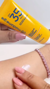 Madame Gie Daily Calm Protect Sunscreen SPF 35 PA+++ 50ml - No Whitecast - Virgo Shoop