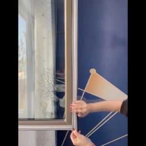 Xốp chặn khe cửa Freeship Ron chặn khe cửa ngăn thoát nhiệt điều hoà tránh bụi côn trùng bò vào nhà qua khe hở cửa cuộn dài 3 mét
