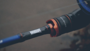 Kingdom WORM MASTER Joran Pancing Ultra Ringan Fishing Rod 1.9m 1.95m 1.98m 2.03m Spinning Casting Lure Rods 2 Sections FUJI Ring Travel Bag 40T XF Action