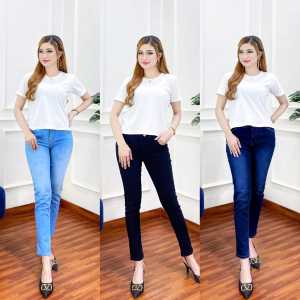 Celana Pencil Wanita Slim Fit: Celana Jeans Panjang yang Cocok untuk Acara Sehari-hari