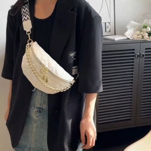 IELGY versatile simple rhombus fashion western messenger bag women