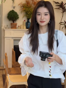 YUFUQING | Elegant French Doll Collar White Shirt Womens Spring Fashionable Blouse High-End Design Petal Sleeve Personality Top