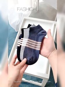 Kaos Kaki Motif Garis-Garis Korea Kaus Kaki Panjang Betis Warna Cewek Cowok SH U09