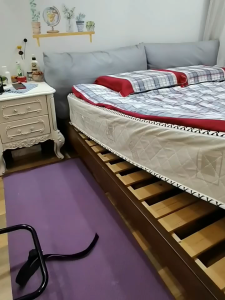 Aluminum alloy bedside handrails for the elderly to get up and help the handrails for pregnant women