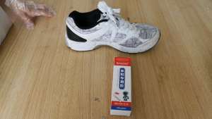 LEM Sepatu Sendal 60ml Super Kuat Shoes Glue Penambal Sepatu Sendal Kuat