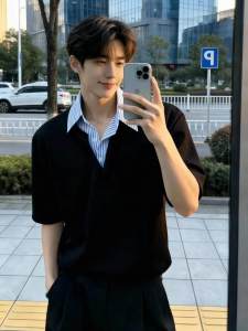 V-neck Collar American Style Fashion T-shirt Short Sleeve