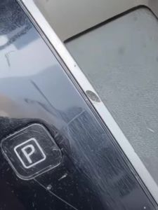 Chrome Repair Pen – Surface Scratch Repair for Automotive Chrome Parts Wheel Hubs Emblems Door Handles and Other Metal Parts.