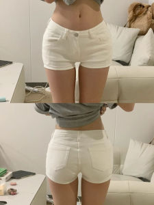 Low Waist White Denim Shorts Women Summer 2025 New Tight American Elastic Small Size Spicy A-Line Hot Pants Casual Style