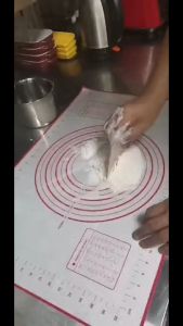 ARAFURA - One Two Cups Silicone Mat Alas Adonan Pizza Martabak 60 x 40 cm - JJ63112