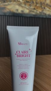 S and J Beauty Claire and Bright Lotion SPF30 PA+ Non Sticky & Lightweight Niacinamide Alpha-Arbutin Tranaxemic Acid Glutathione Sunscreen Body Care Skin Repair