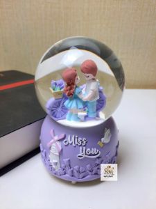 Snowball Kotak Musik Bola Kristal Salju Couple Hadiah Snowglobe