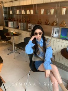 Simona Autumn New Arrival Blue and Brown Retro Plaid Knitting Vest Loose Short V-neck Drop Shoulder