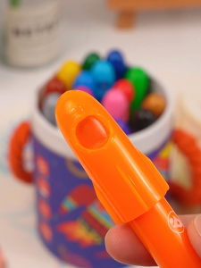 Rocket Spin Crayon Skin-Safe Colors TwistDrawRinse Away Rotate&Create Crayons with Super-Flow Ink