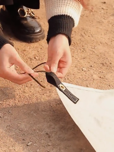 WTHB ฟลายชีท ทาร์ป ผ้าใบ 3x3 3x4m กันแดด กันฝน ฟรายชีท ทาป กางเต็นท์ พร้อมเสา2ต้น แถมฟรีถุงใส่ เต้นท์แคมปิ้ง อุปกรณ์เดินป่าตั้งแคมป์ อุปกรณ์ครบชุด